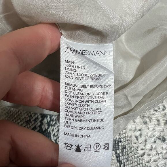 Zimmermann Corsage Safari Snakeskin V Neck Belted
Sheath Mini Dress Sz 8 - Picture 8 of 11